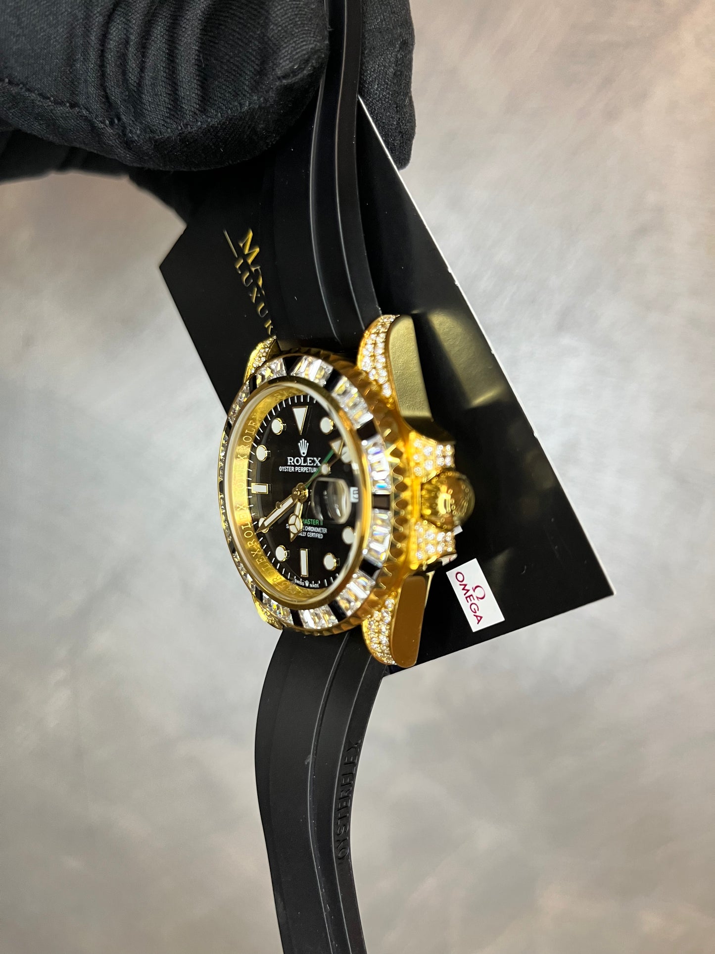 ROLEX GMT MASTER OYSTERFLEX ORO GIALLO GHIERA CON BRILLANTINI BIANCHI E NERI