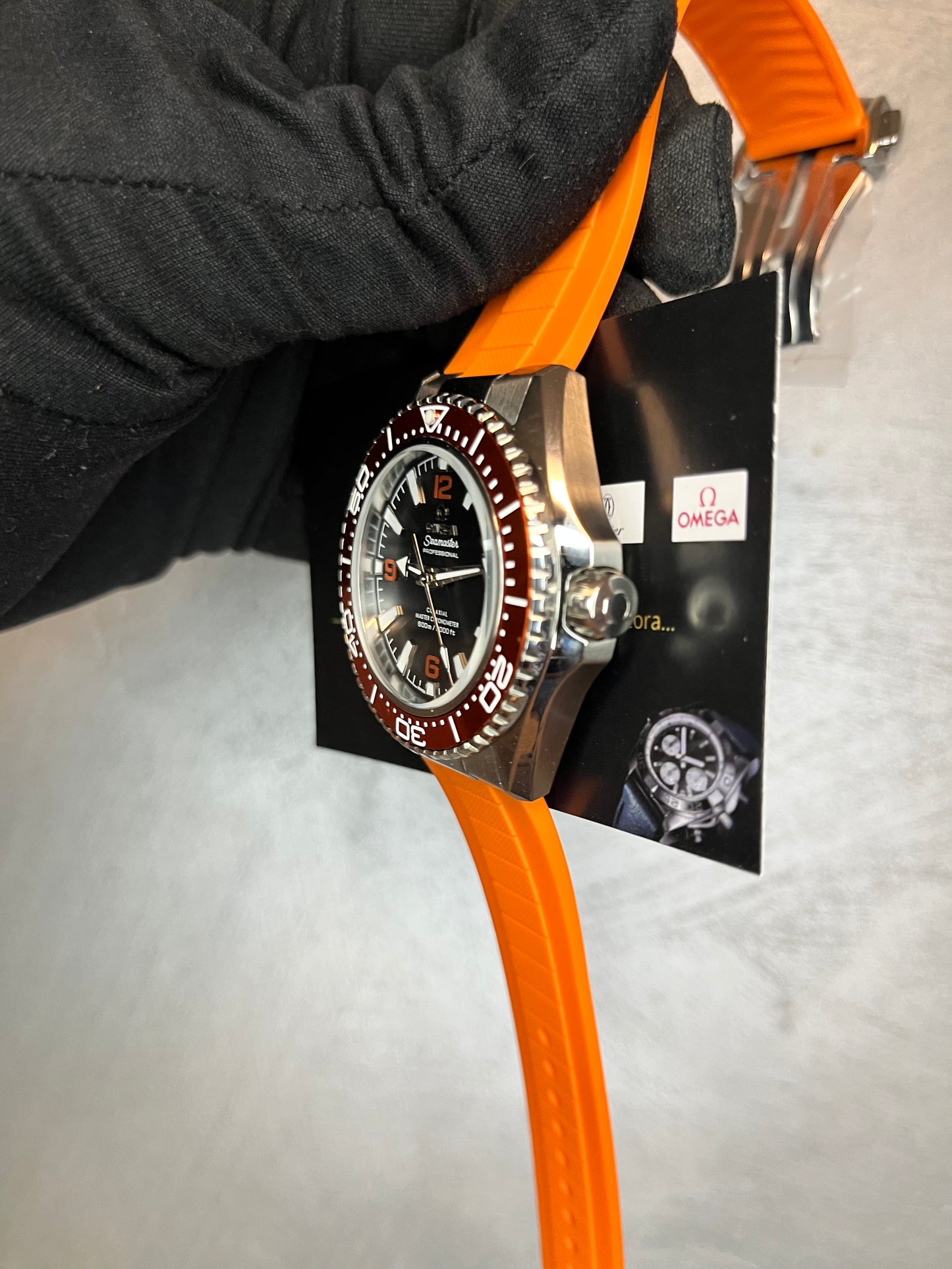 OMEGA SEAMASTER PROFESSIONAL ARANCIO QUADRANTE NERO