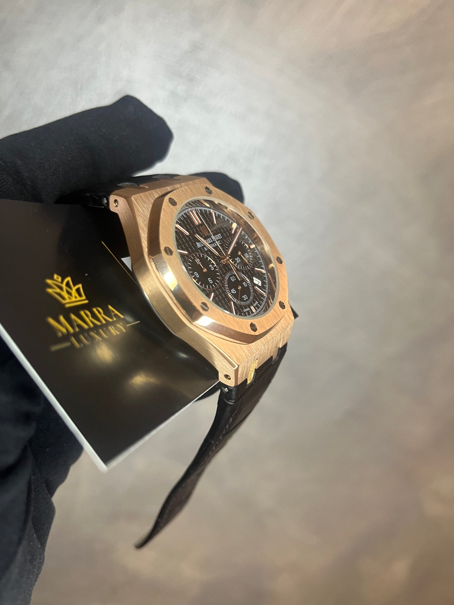 AUDEMARS PIGUET ROYAL OAK CHRONO CASSA ORO CON QUADRANTE NERO ,CINTURINO IN PELLE