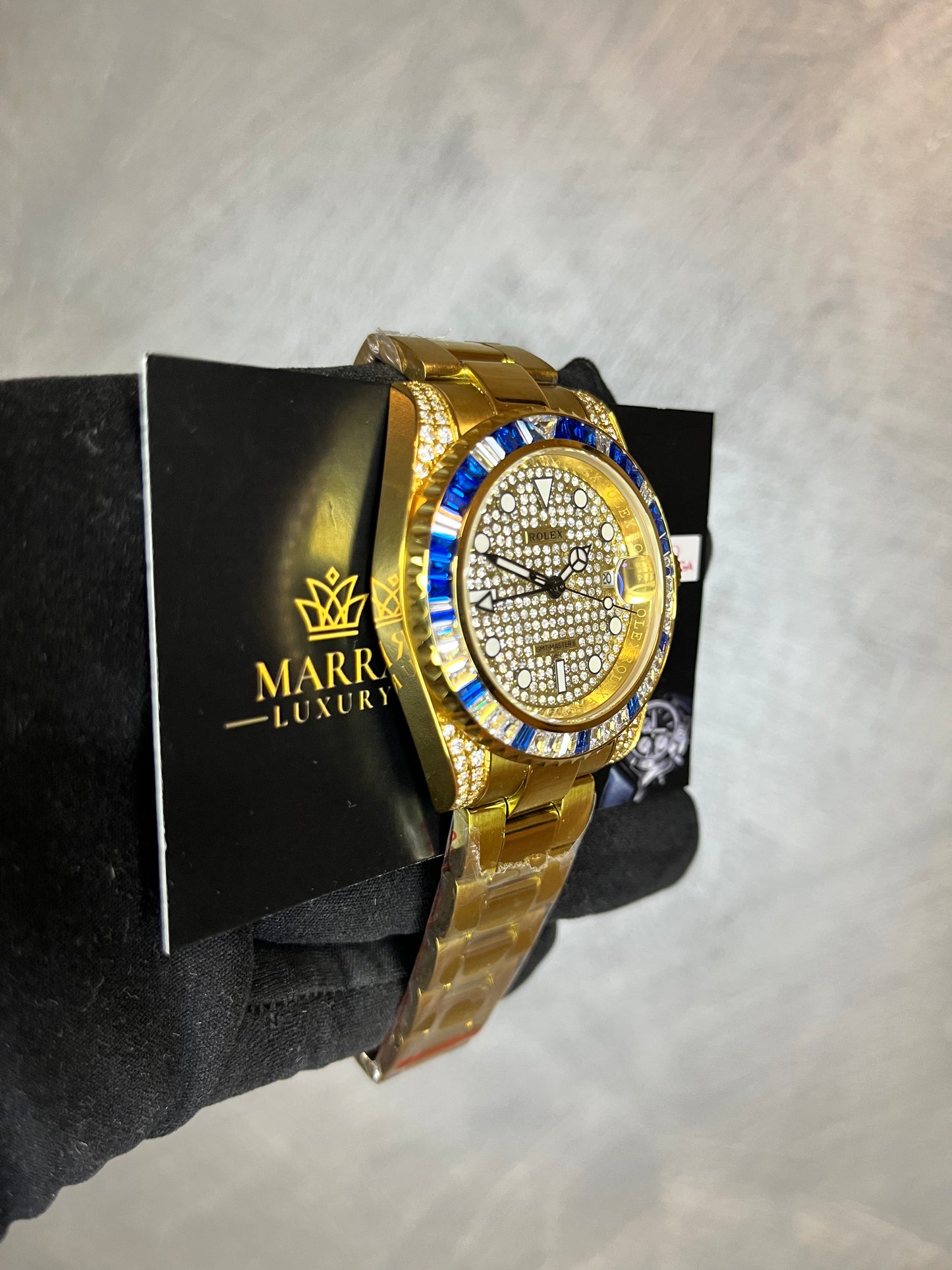 ROLEX GMT MASTER ORO GIALLO QUADRANTE PAVÉ DI BRILLANTINI GHIERA CON BRILLANTINI BIANCHI E BLU