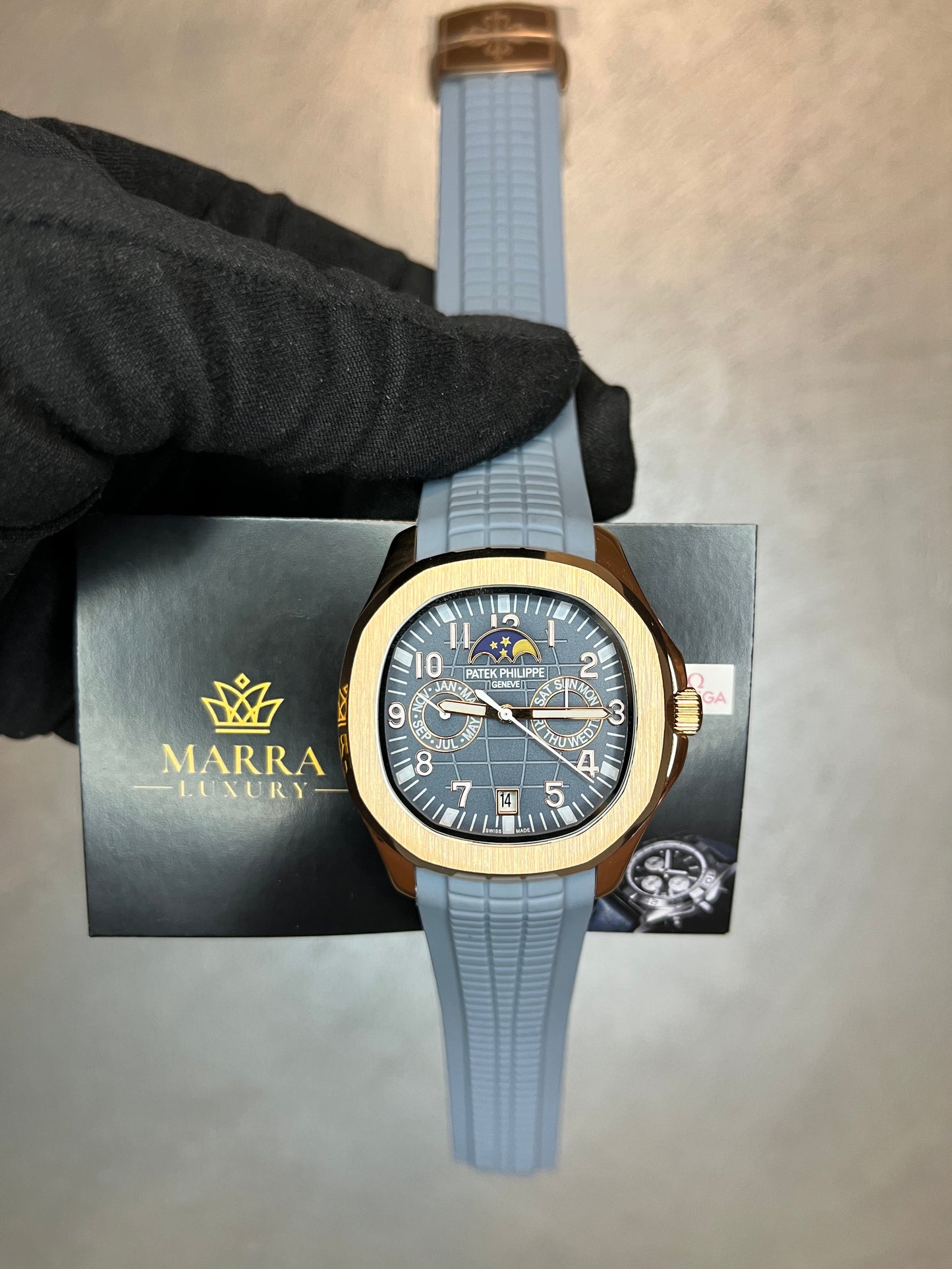 PATEK PHILIPPE AQUANAT CRONO CON FASE LUNARE QUADRANTE E CINTURINO AZZURRO