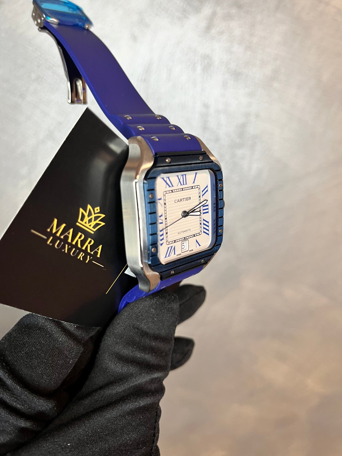 CARTIER SANTOS 40 MM DATA CINTURINO IN CAUCCIÙ,QUADRANTE BIANCO E GHIERA BLU