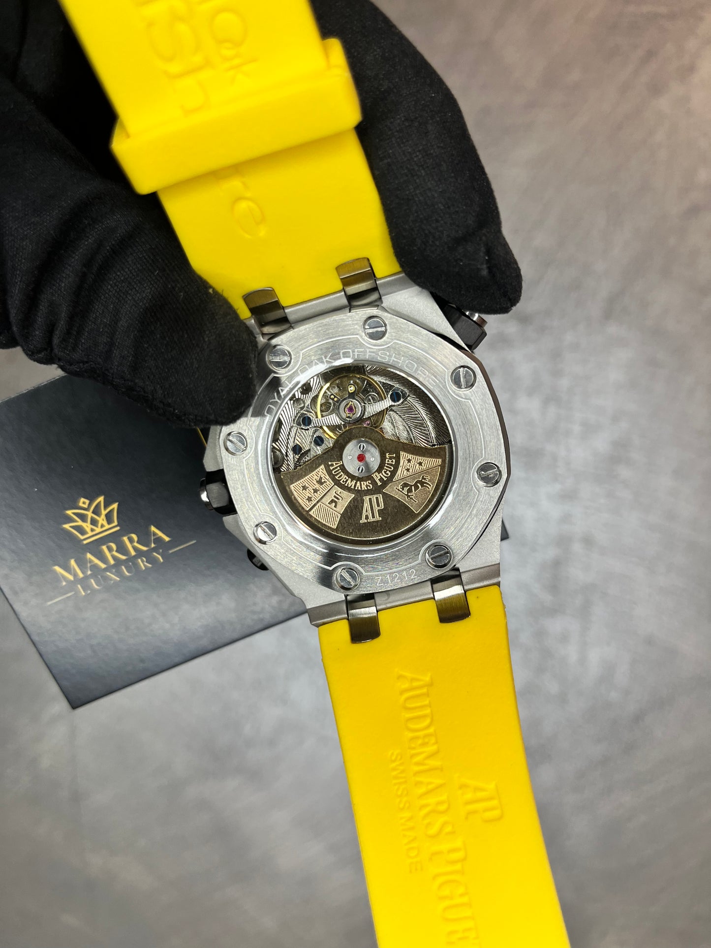 AUDEMARS PIGUET ROYAL OAK OFFSHORE CINTURINO IN CAUCCIÙ GIALLO