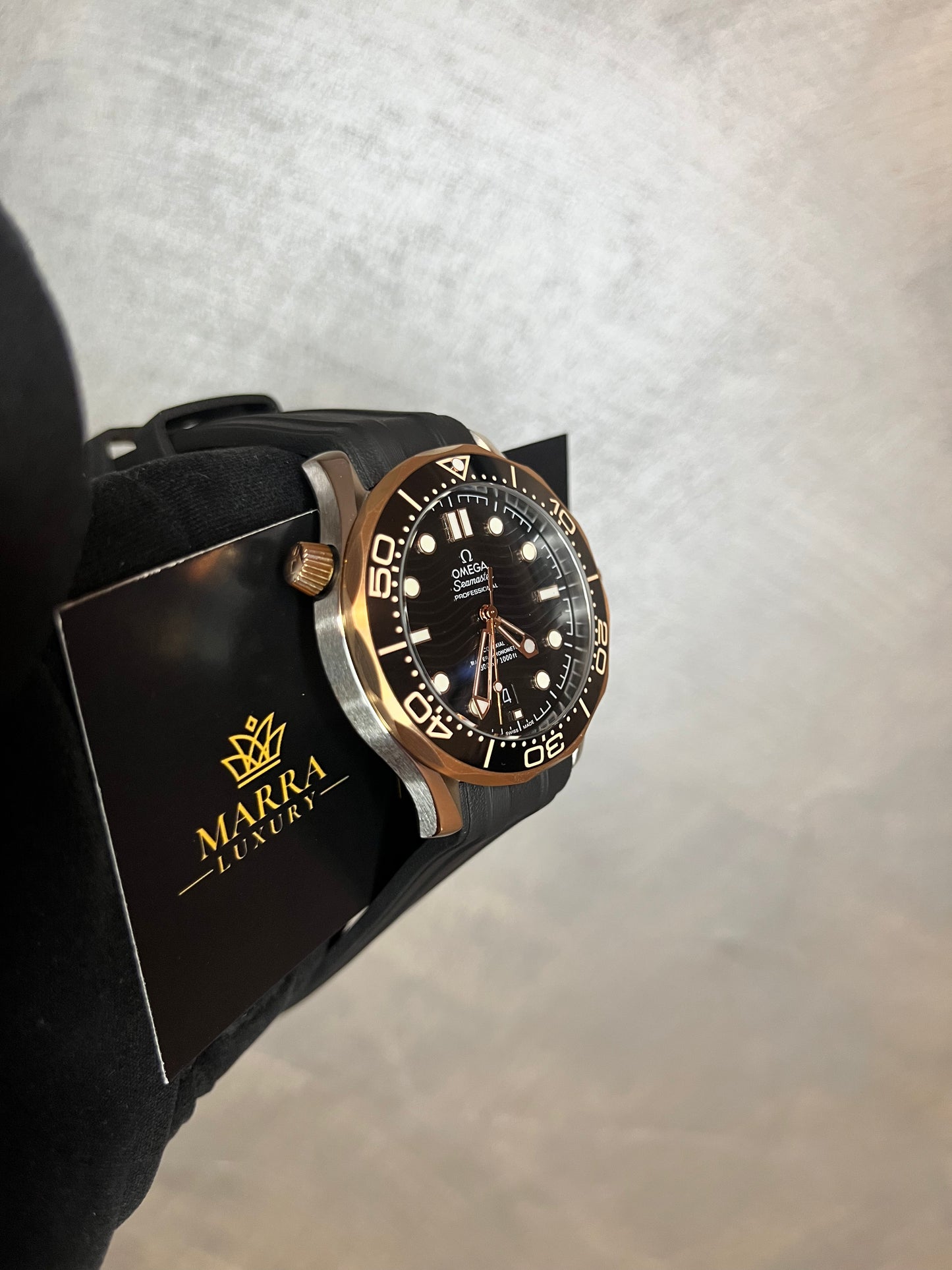 OMEGA SEAMASTER DIVER NERO ACCIAIO E ORO