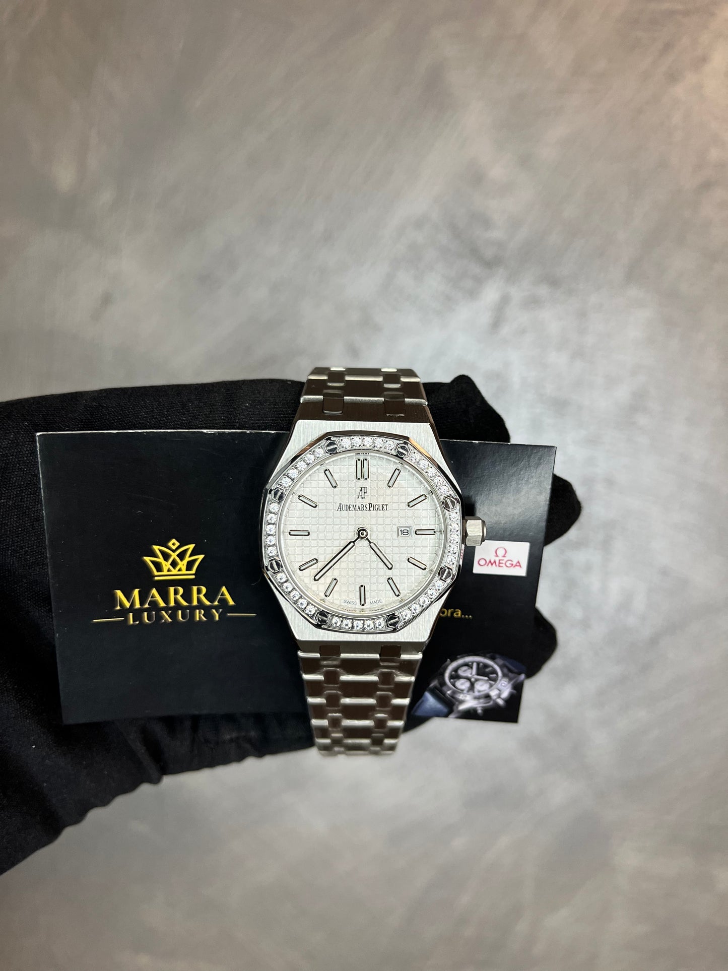 AUDEMARS PIGUET ROYAL OAK LADY 34 mm ACCIAIO CON BRILLANTINI