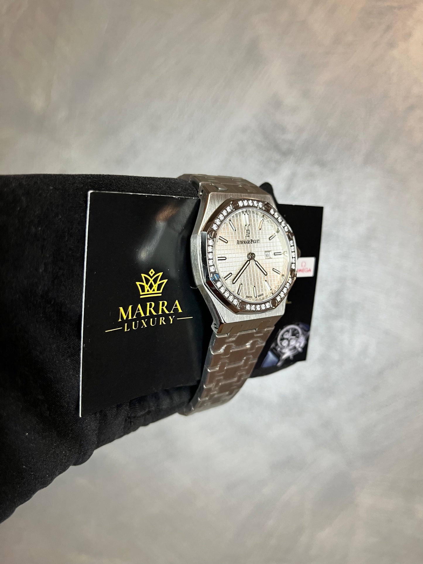 AUDEMARS PIGUET ROYAL OAK LADY 34 mm ACCIAIO CON BRILLANTINI