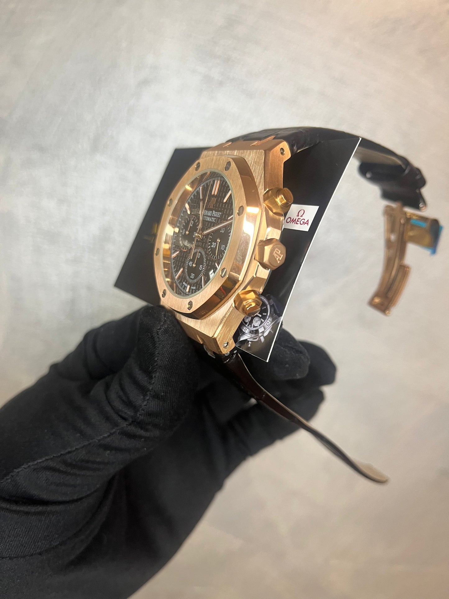 AUDEMARS PIGUET ROYAL OAK CHRONO CASSA ORO CON QUADRANTE NERO ,CINTURINO IN PELLE
