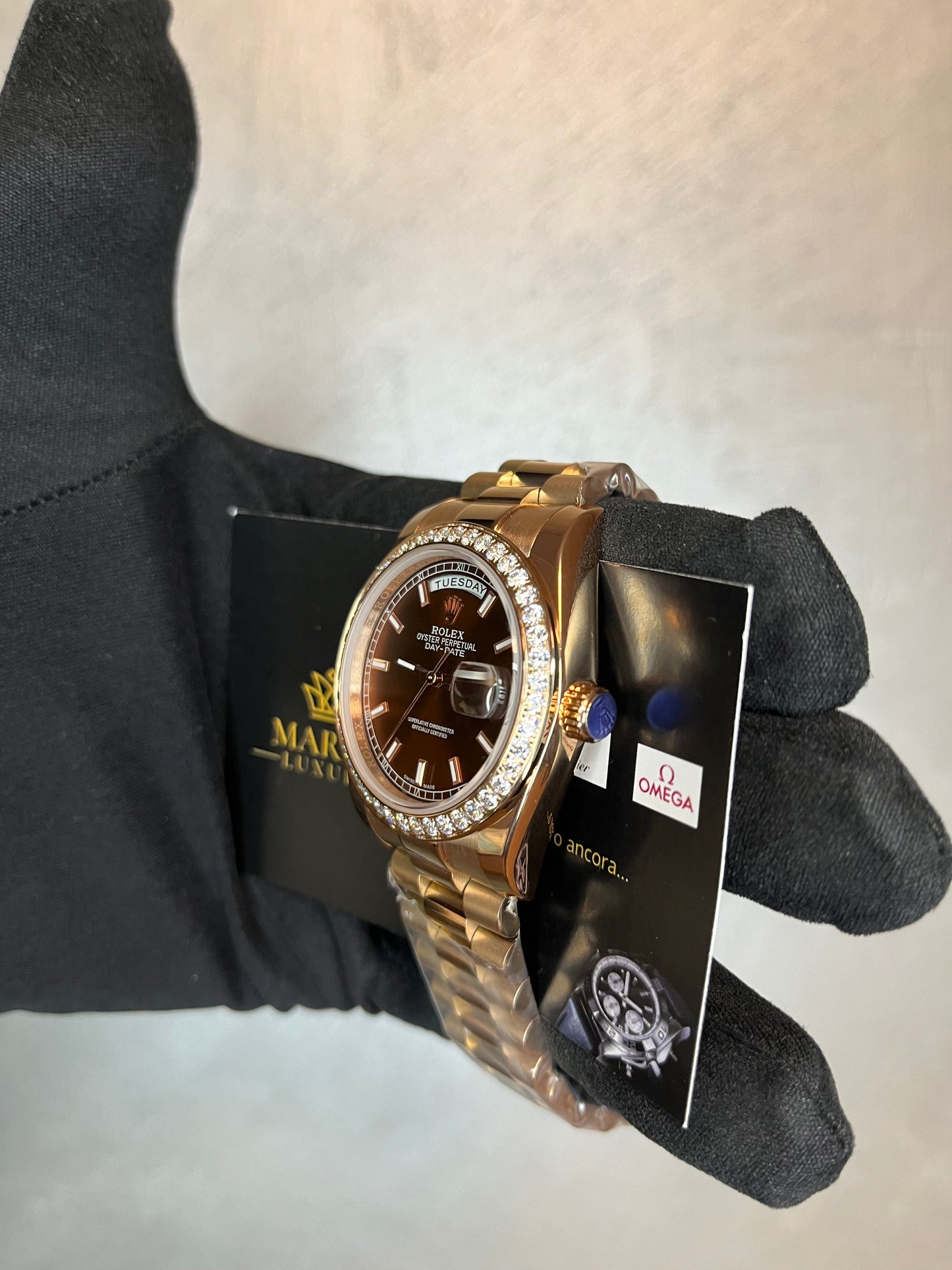 ROLEX DAYDATE PRESIDENT ORO ROSA QUADRANTE CHOCOLAT GHIERA CON BRILLANTINI