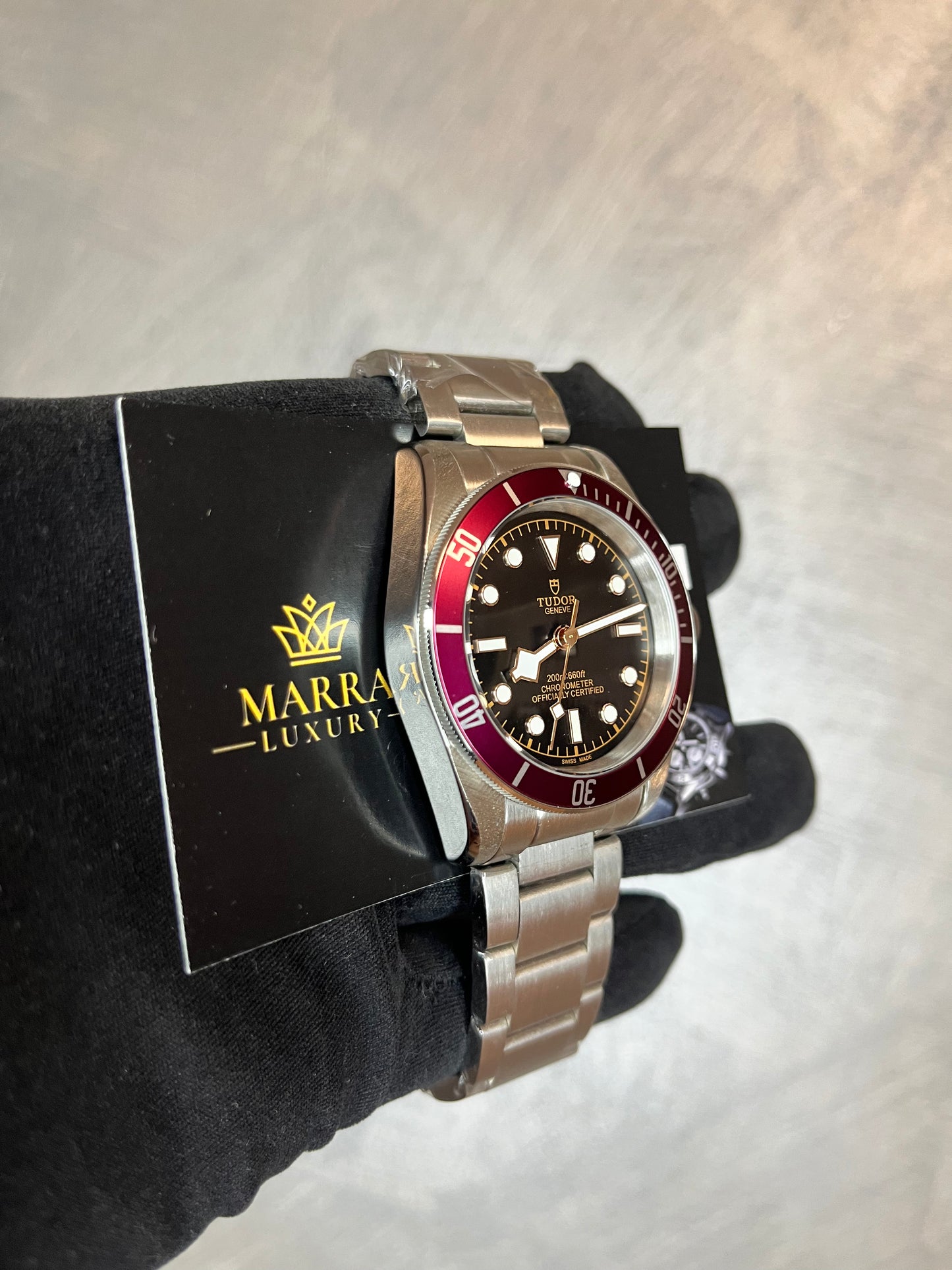 TUDOR BLACKBAY QUADRANTE NERO GHIERA ROSSA