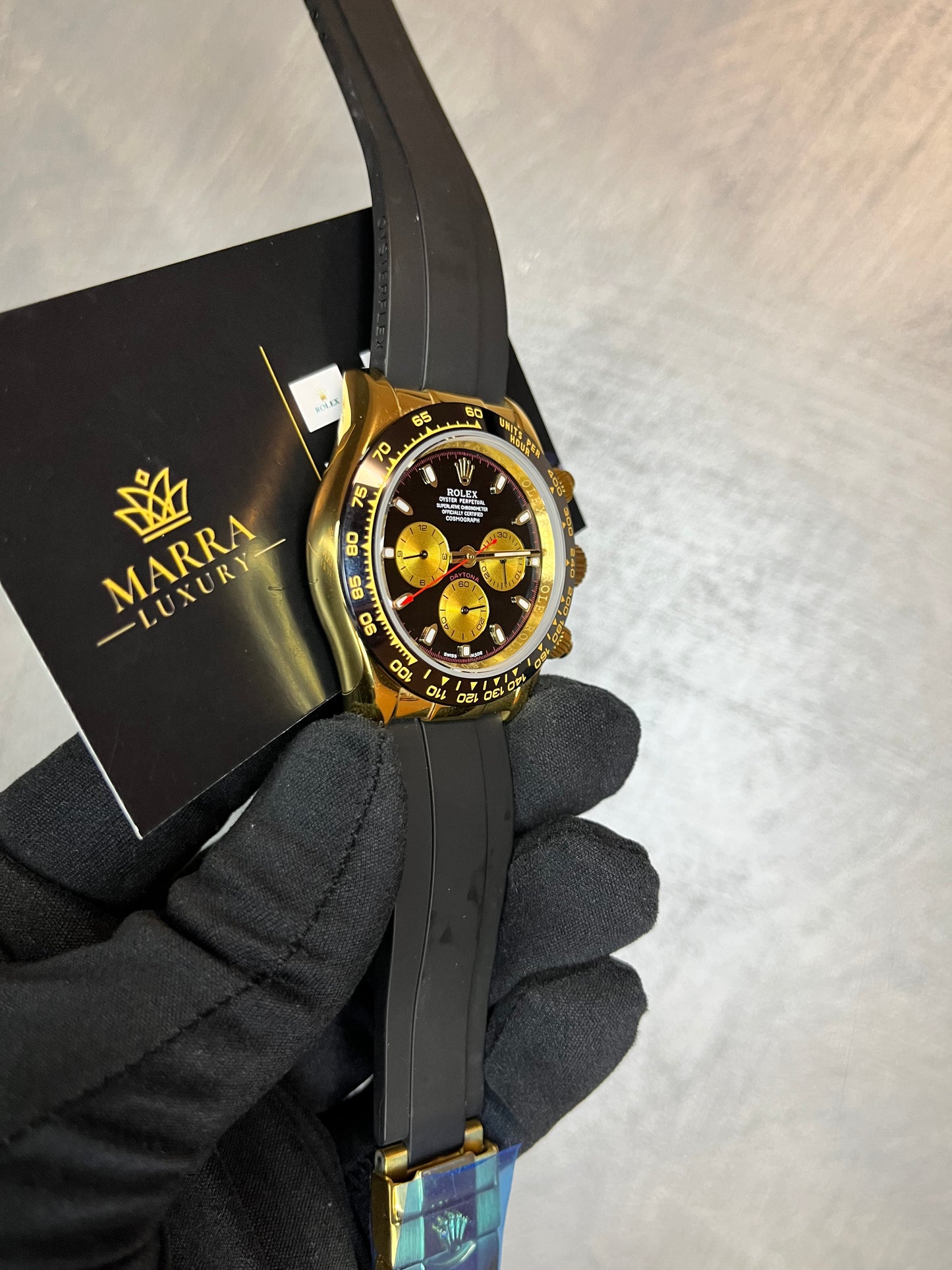 ROLEX DAYTONA OYSTERFLEX CASSA E CONTATORI ORO GIALLO CON DETTAGLI ROSSI